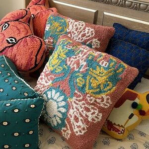 India world traveler collection pillow